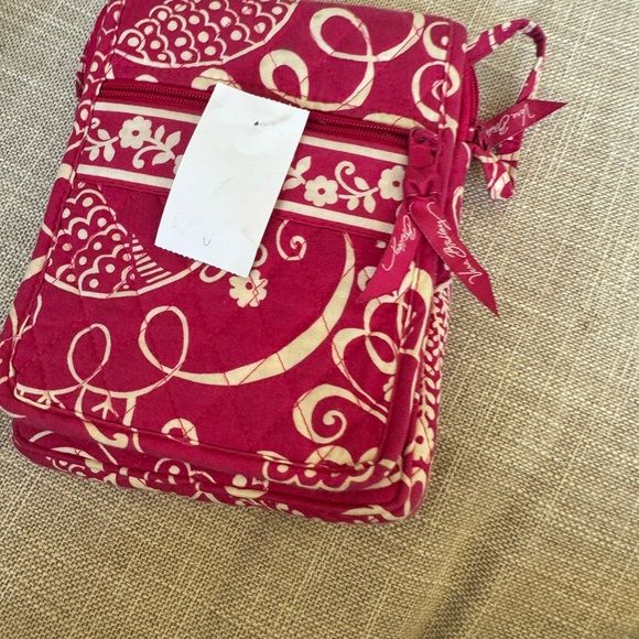 Vera Bradley crossbody - Picture 10 of 14